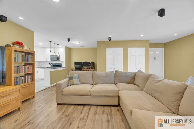 65 Pennsylvania Way, North Brunswick, NJ 08902