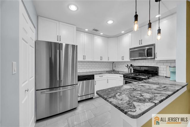 65 Pennsylvania Way, North Brunswick, NJ 08902