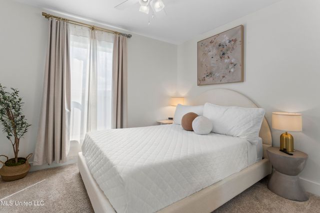 2207 Government Street, 11, Ocean Springs, MS 39564