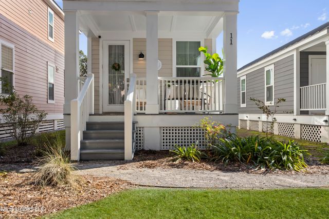 2207 Government Street, 11, Ocean Springs, MS 39564