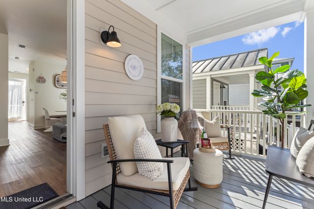 2207 Government Street, 11, Ocean Springs, MS 39564