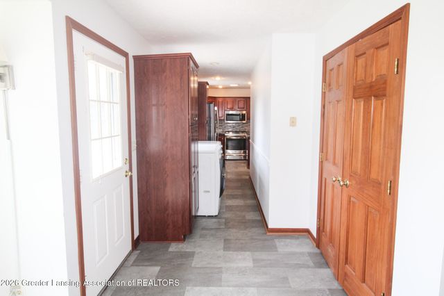 1036 N Crandell Drive, Charlotte, MI 48813
