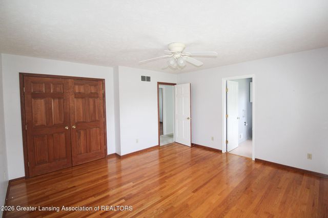 1036 N Crandell Drive, Charlotte, MI 48813