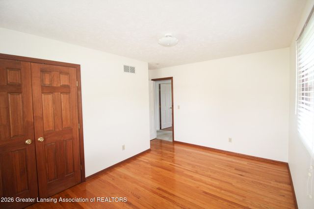 1036 N Crandell Drive, Charlotte, MI 48813