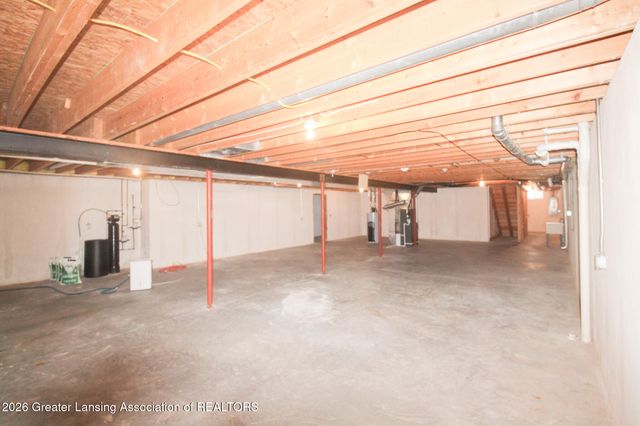 1036 N Crandell Drive, Charlotte, MI 48813