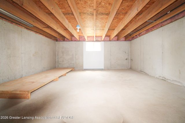1036 N Crandell Drive, Charlotte, MI 48813