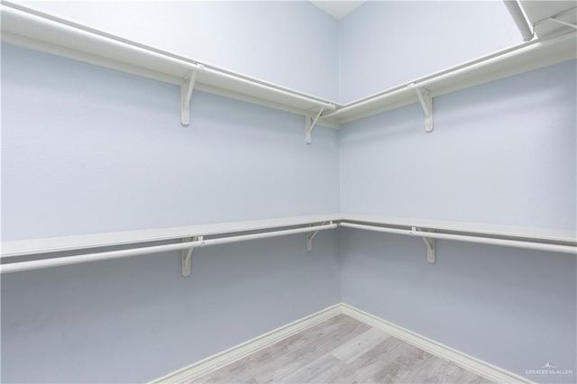 708 S Excalibur Street, Edinburg, TX 78539