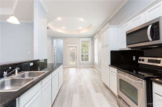 708 S Excalibur Street, Edinburg, TX 78539