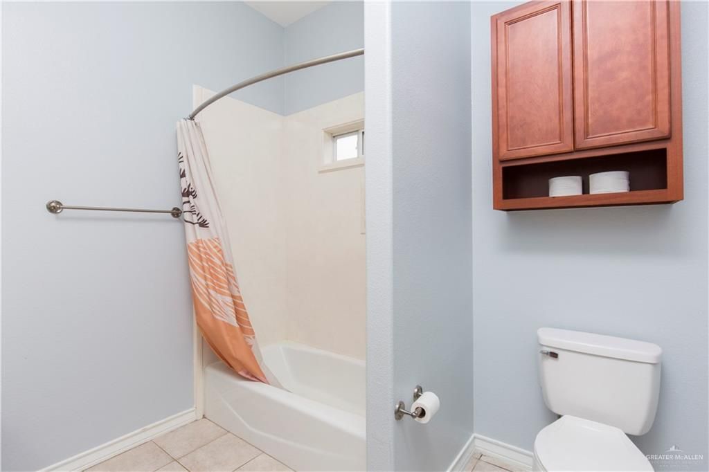 Image 10 of property listing at 708 S Excalibur Street, Edinburg, TX 78539