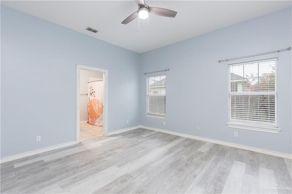 Image 6 of property listing at 708 S Excalibur Street, Edinburg, TX 78539