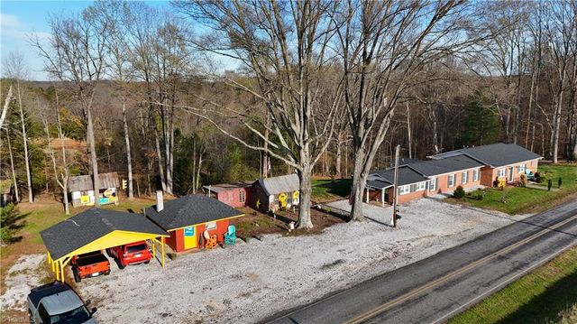 4797 Rockford Road, Dobson, NC 27017