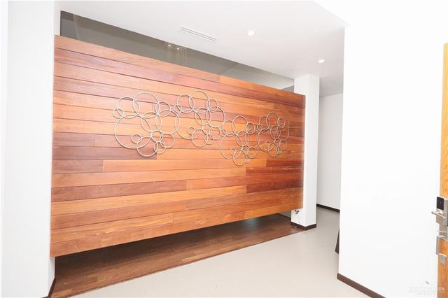 302 Grovewood Avenue, Mission, TX 78572