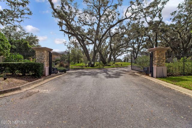 96067 OAK CANOPY Lane, Fernandina Beach, FL 32034
