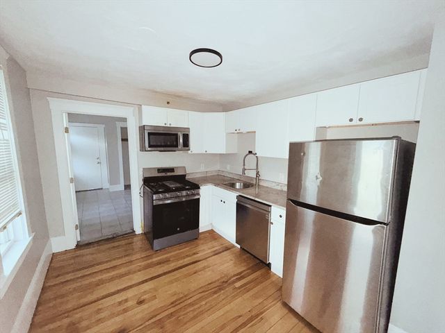 46 Grove St 3, Lynn, MA 01905