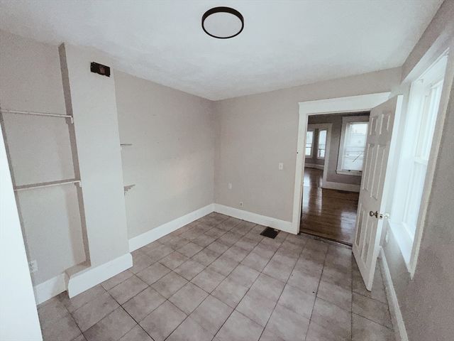 46 Grove St 3, Lynn, MA 01905
