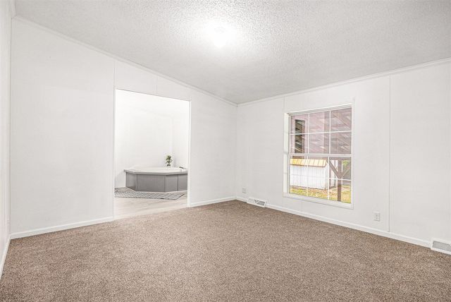 2141 S Parsons Avenue, Fremont, MI 49412