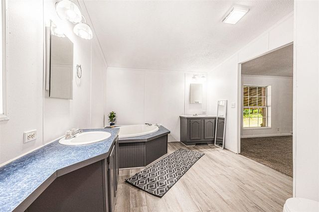 2141 S Parsons Avenue, Fremont, MI 49412