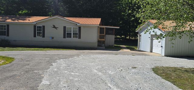 2141 S Parsons Avenue, Fremont, MI 49412