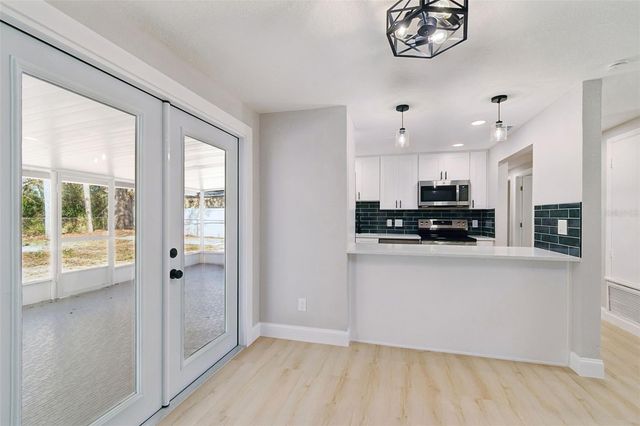 8818 AUBURN WAY, Tampa, FL 33615