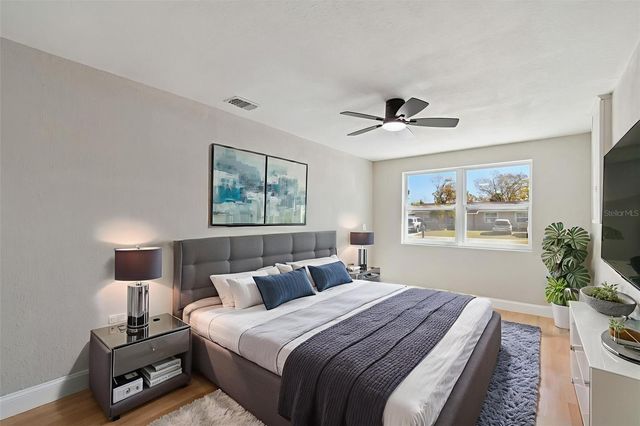 8818 AUBURN WAY, Tampa, FL 33615