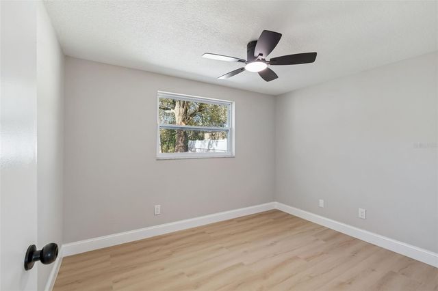 8818 AUBURN WAY, Tampa, FL 33615