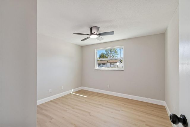 8818 AUBURN WAY, Tampa, FL 33615