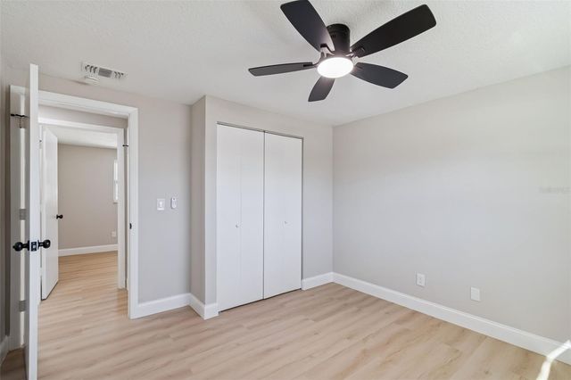 8818 AUBURN WAY, Tampa, FL 33615