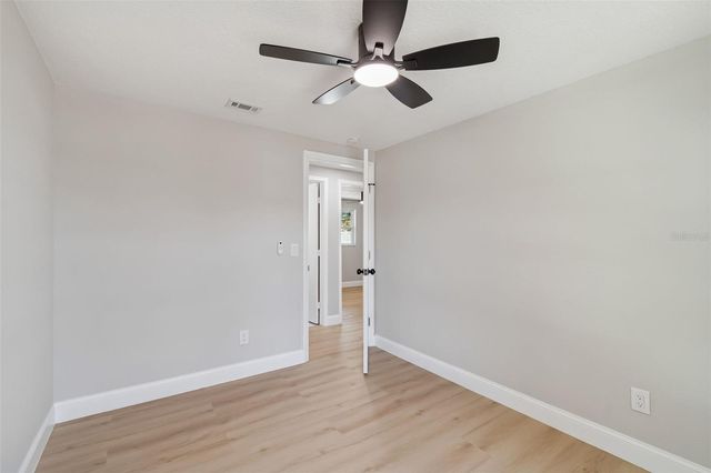 8818 AUBURN WAY, Tampa, FL 33615