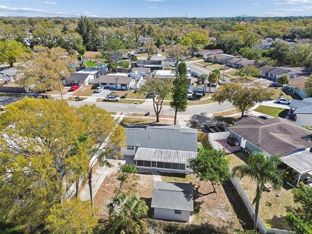 8818 AUBURN WAY, Tampa, FL 33615