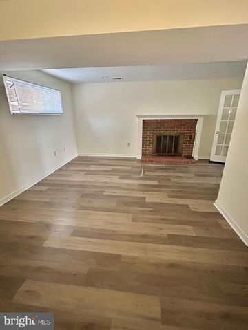 3301 SPRING LN, Falls Church, VA 22041