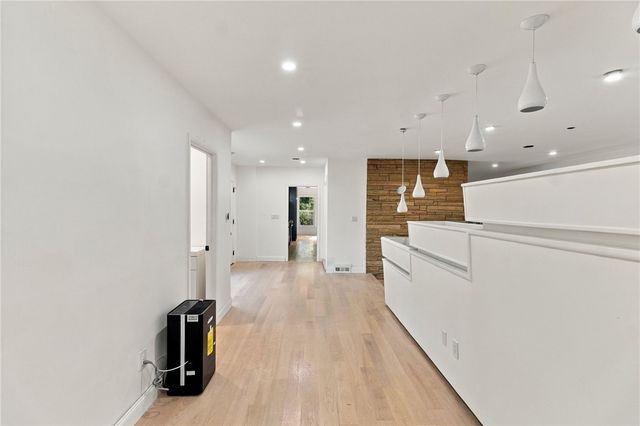 38 Amherst Road, Cranston, RI 02920