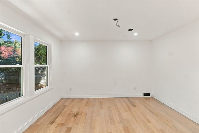 38 Amherst Road, Cranston, RI 02920