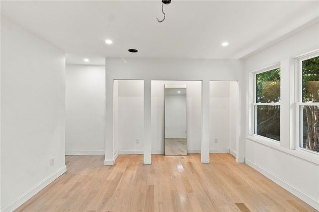38 Amherst Road, Cranston, RI 02920