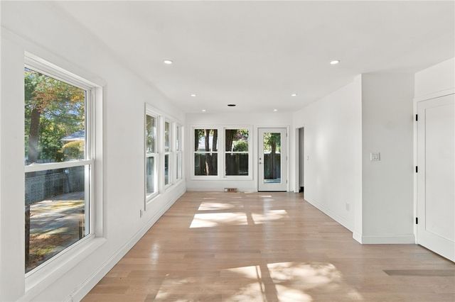 38 Amherst Road, Cranston, RI 02920