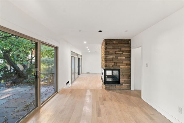 38 Amherst Road, Cranston, RI 02920