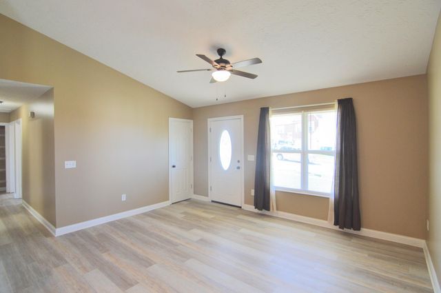 304 Brentwood Drive, Dry Ridge, KY 41035