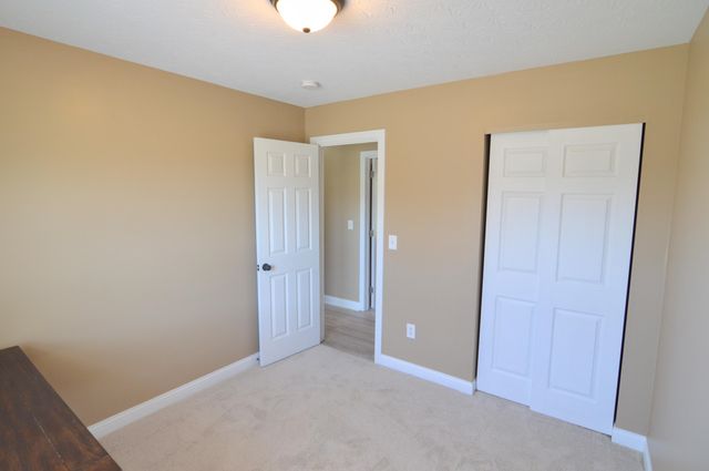 304 Brentwood Drive, Dry Ridge, KY 41035