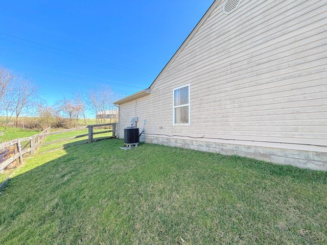 304 Brentwood Drive, Dry Ridge, KY 41035