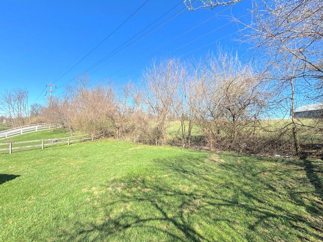 304 Brentwood Drive, Dry Ridge, KY 41035