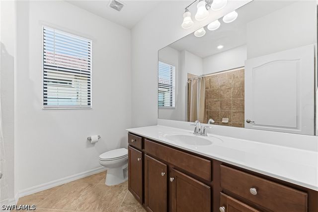 1575 Santiago CIR, Naples, FL 34113