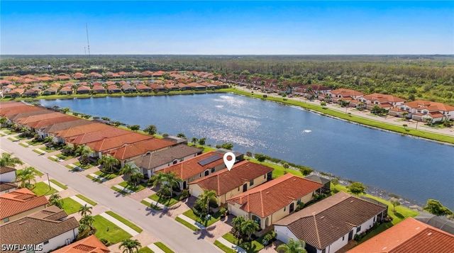 1575 Santiago CIR, Naples, FL 34113