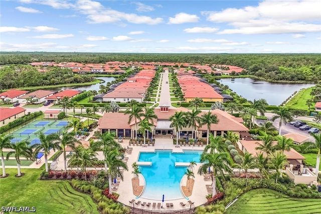 1575 Santiago CIR, Naples, FL 34113
