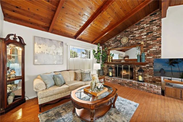 10802 Mac Street, Anaheim, CA 92804