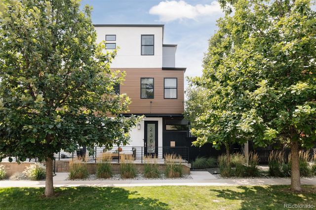 2364 W 33rd Avenue, Denver, CO 80211