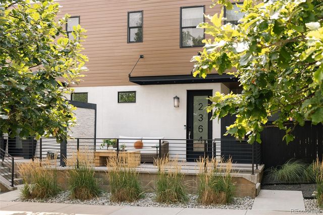 2364 W 33rd Avenue, Denver, CO 80211