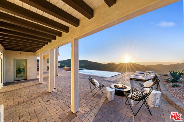 8567 Mipolomol Road, Malibu, CA 90265