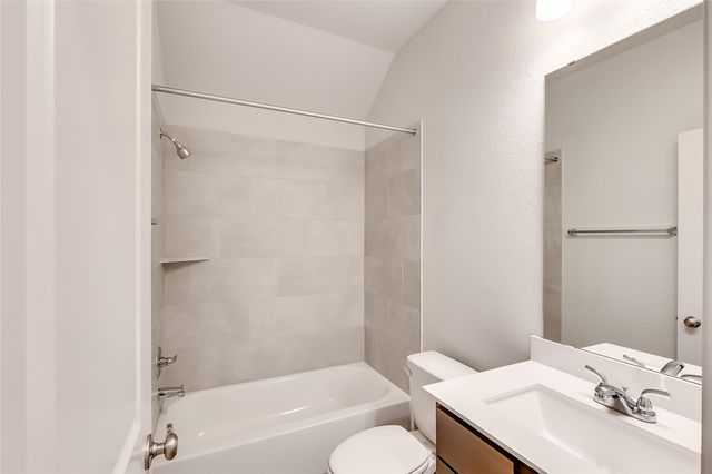 232 Blackborrow DR, Kyle, TX 78640