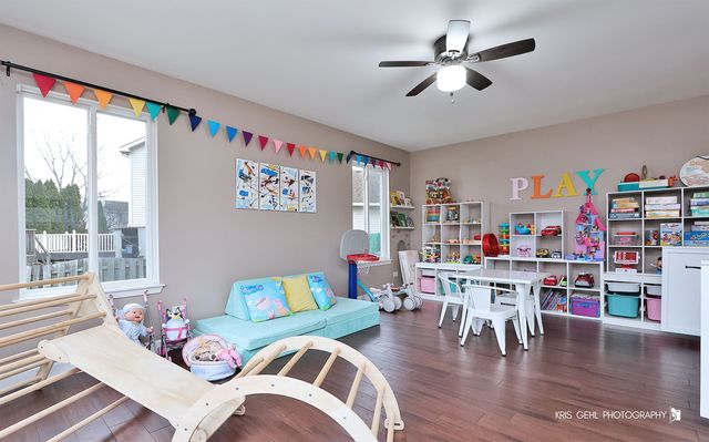 2764 Olympic Court, Aurora, IL 60503