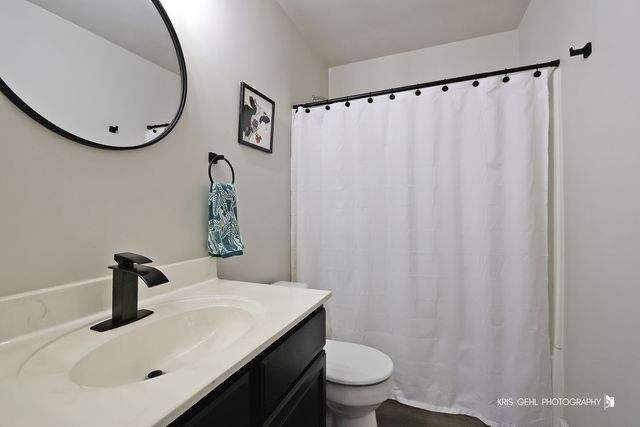 2764 Olympic Court, Aurora, IL 60503