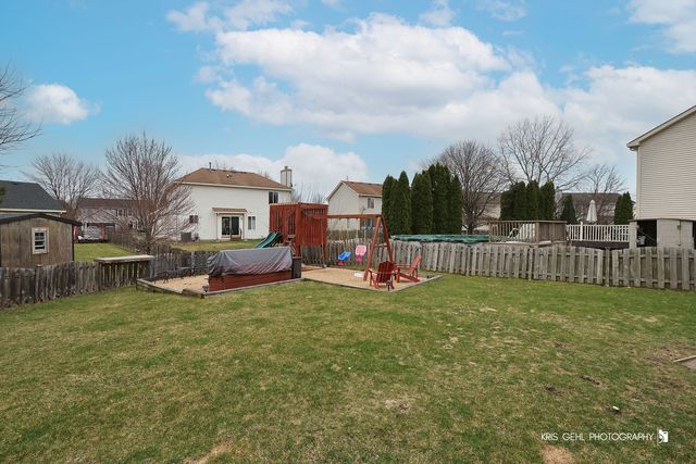 2764 Olympic Court, Aurora, IL 60503